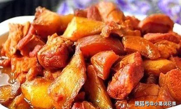 下雨天在家孩子不仅要保暖还不忘美容，多吃美容肉，暖身护肤美容